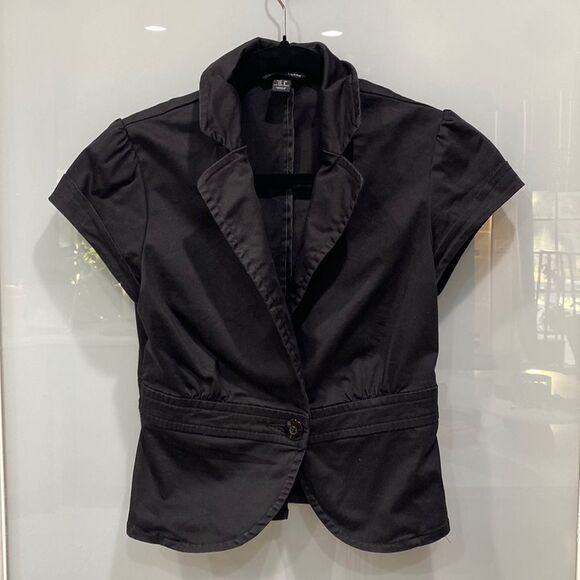 H&M Jackets & Blazers - H&M Women's Black Short Sleeve Button Up Suit Blazer Jacket Sz 6 / Small